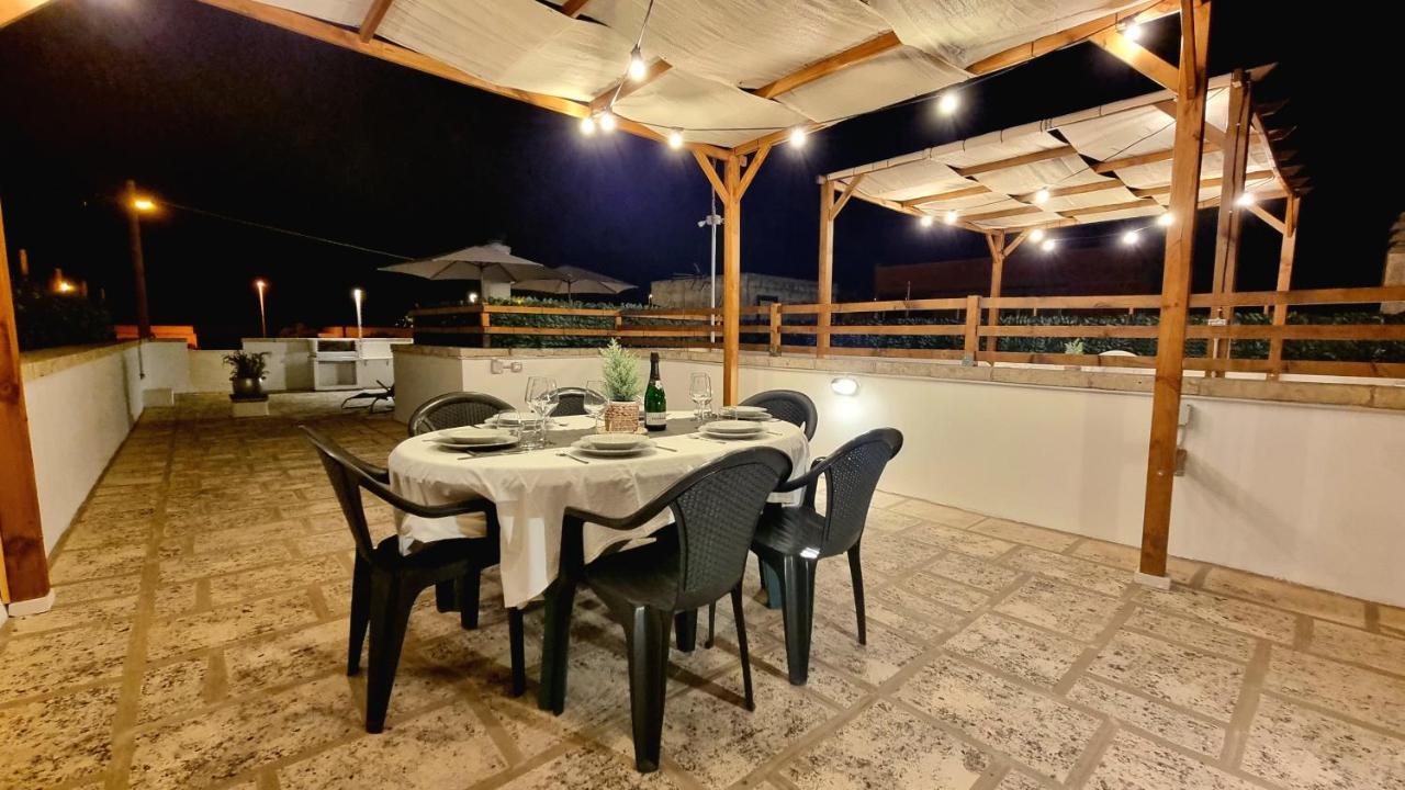 La Terrazza Dei Nonni Apartamento Torre Specchia Ruggeri Exterior foto