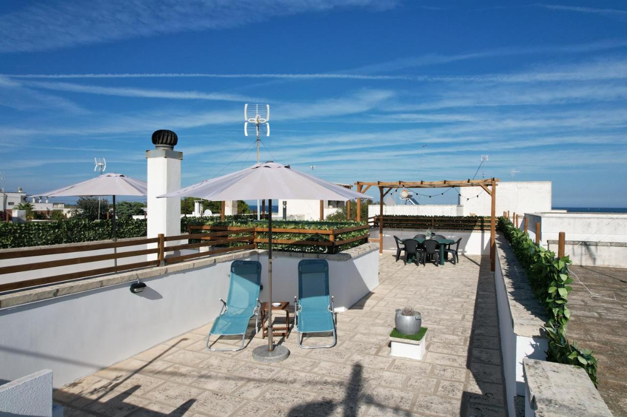 La Terrazza Dei Nonni Apartamento Torre Specchia Ruggeri Exterior foto